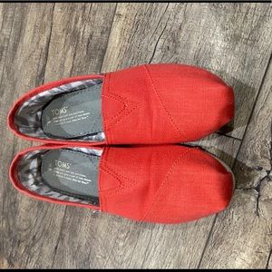 TOMS shoes
